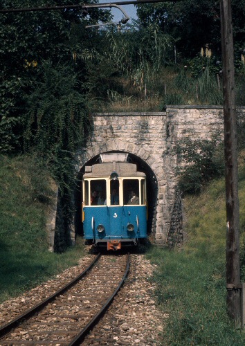 {short description of image}