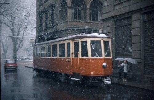 {short description of image}