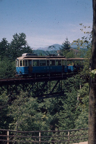 {short description of image}