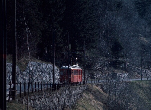 {short description of image}