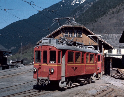 {short description of image}