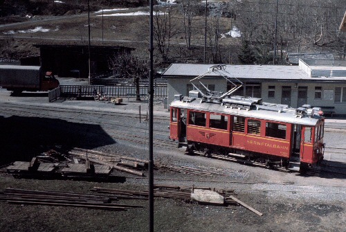 {short description of image}