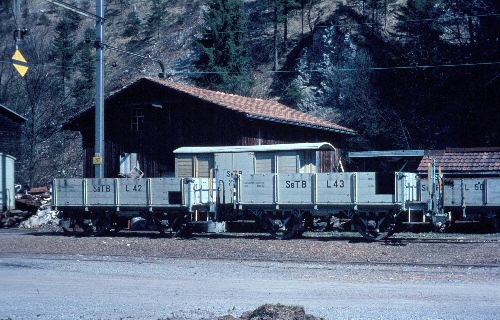 {short description of image}