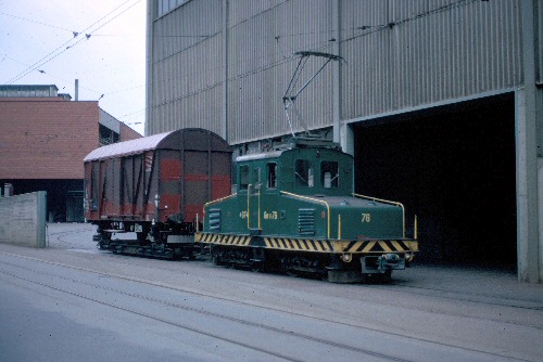 {short description of image}