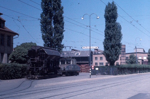 {short description of image}