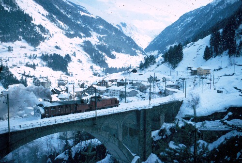 {short description of image}