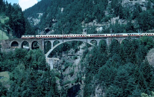 {short description of image}