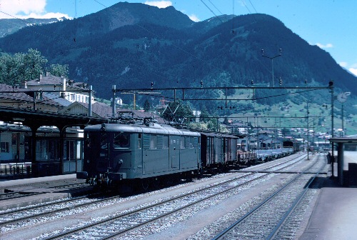 {short description of image}