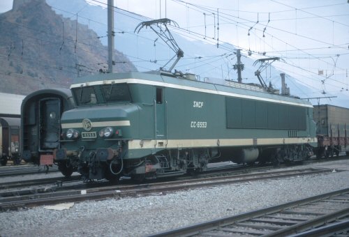 {short description of image}