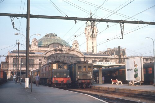 {short description of image}