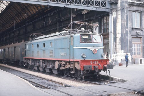 {short description of image}