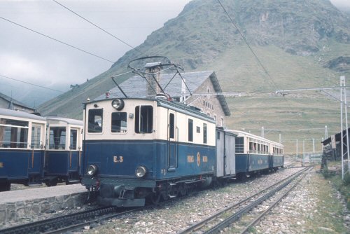 {short description of image}