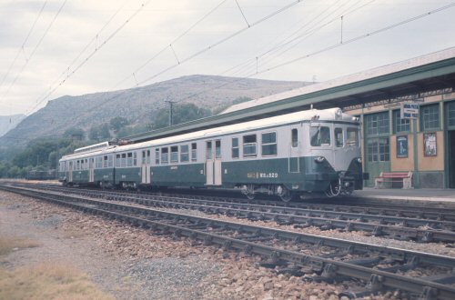 {short description of image}