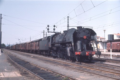 {short description of image}