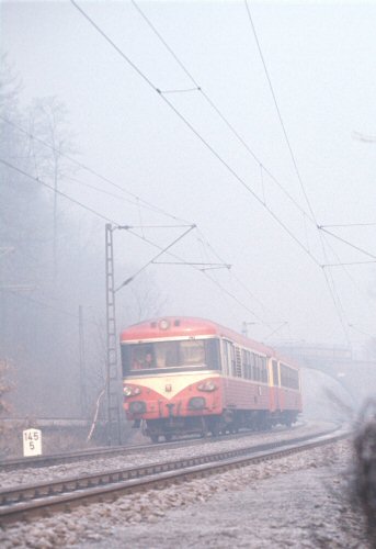 {short description of image}