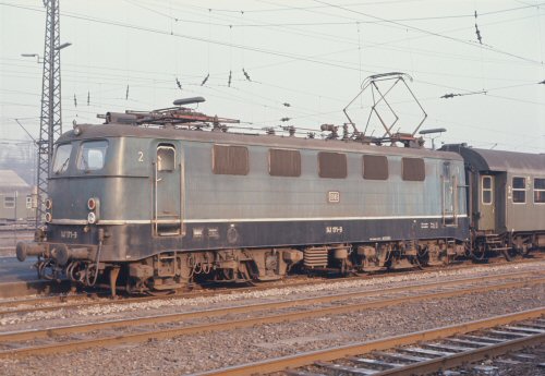 {short description of image}