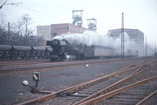 {short description of image}