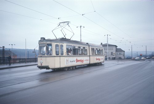 {short description of image}